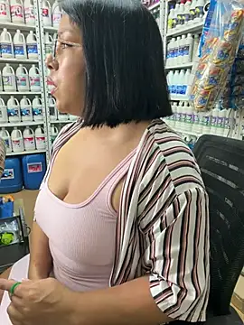 ISABELLA__LUNA webcam