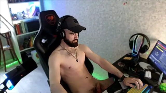_Serious_Man webcam