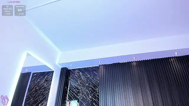 charlottewhitte webcam