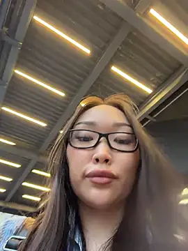 trytomakememoam webcam