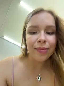 Liza_risky Live Webcam on Stripchat