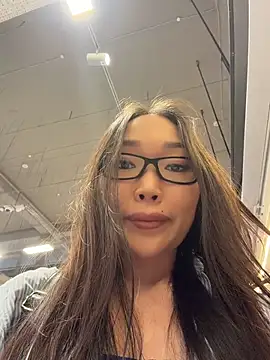 trytomakememoam webcam