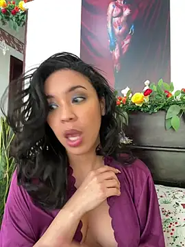 Esmerald_1111 webcam