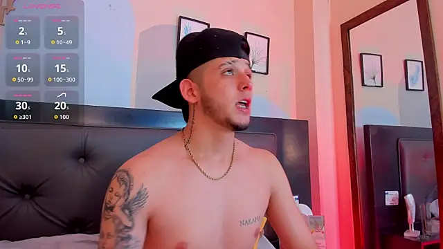 Boy_Mathew webcam