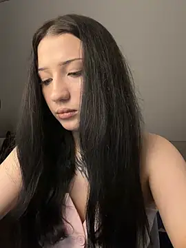 KRASOTKA_LIYA live cam on StripChat