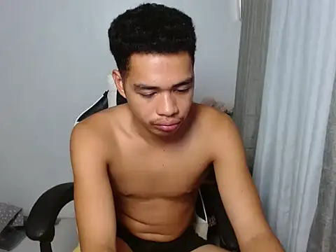 curlyasian_njxx webcam
