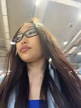 trytomakememoam webcam