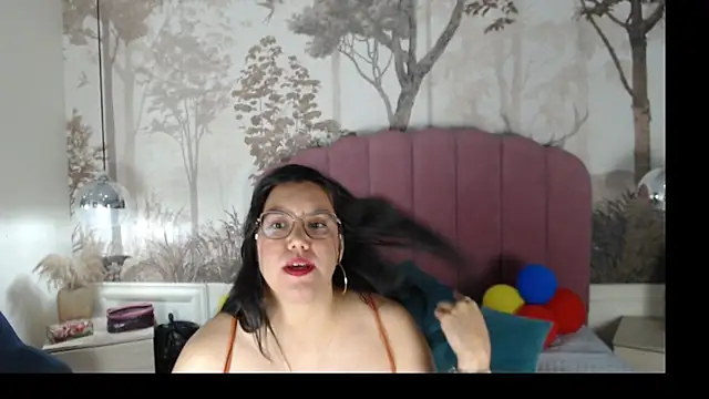 Sallydickinson webcam