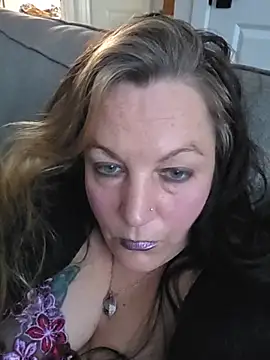 Queenemerald webcam