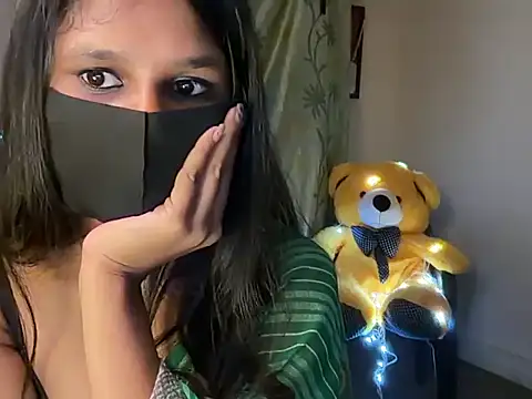 loving_mouni webcam