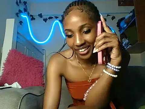 Velvet_peach webcam