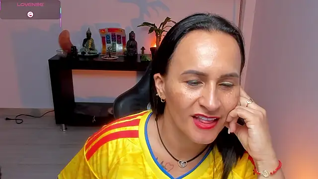 Sara_Charmy webcam