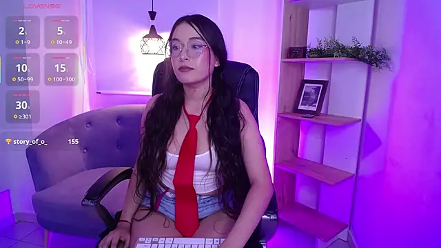 Ivory_Dlacour webcam