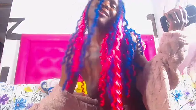 LoloQueen5 webcam