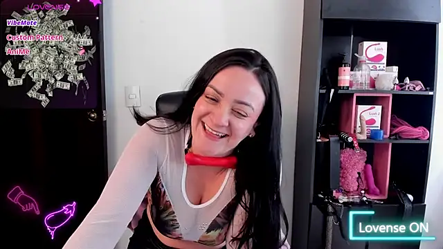 sara_goodgirl13 webcam