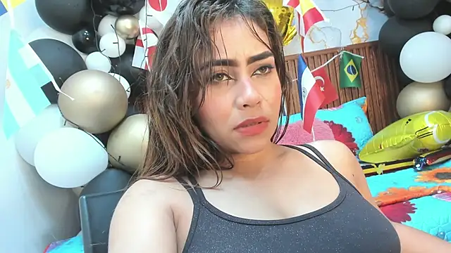 Holly_22 webcam