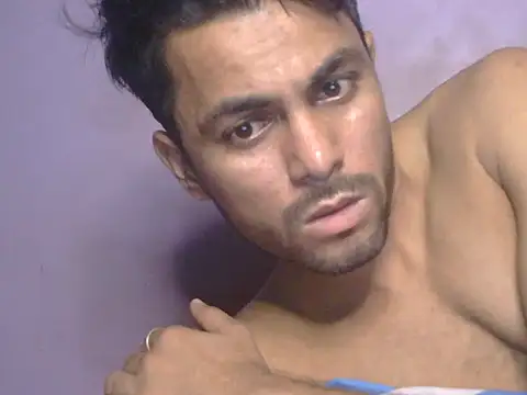 Stubborndesiboy webcam