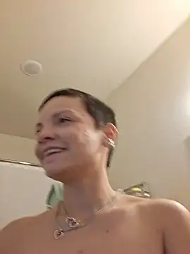 RicaSuave_69 webcam