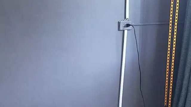 Aaron_Eze webcam