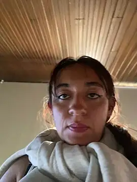 Im_Luuu webcam