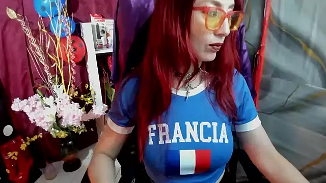 Queenscarlettsecret webcam