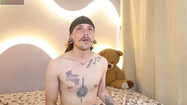 Sophi_and_Dereck webcam