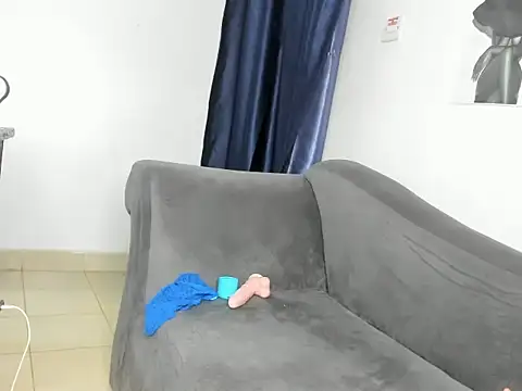 tinydolll webcam