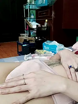 QueenSoreal webcam