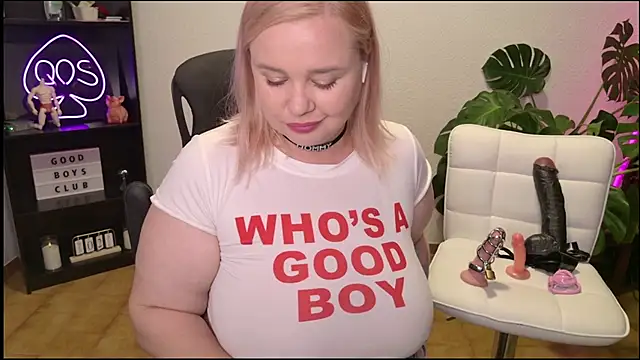 MargotGrey webcam