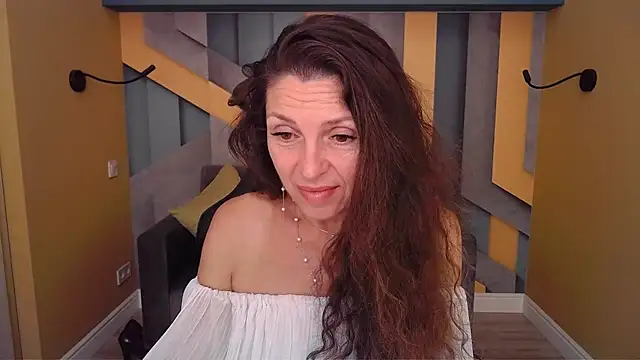 EllaLong webcam