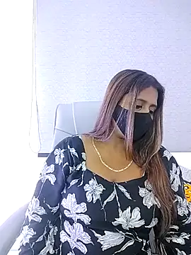 LoveLy-Soneya webcam