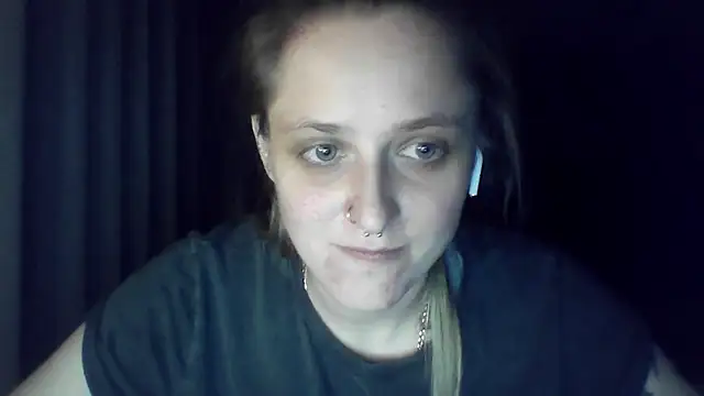 LeaWetGirl webcam