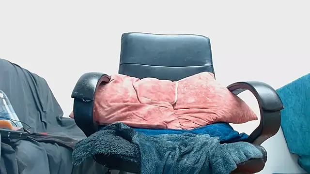 Nataly_Burning webcam