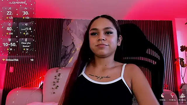 CarolineFyre webcam