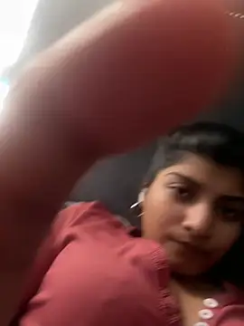 naughtywhisper784 webcam