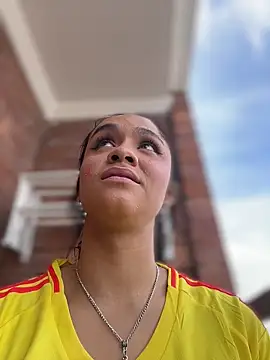 Isabella-Teen