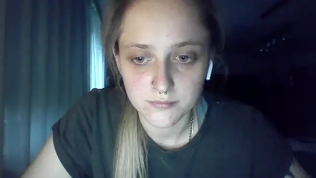 LeaWetGirl webcam