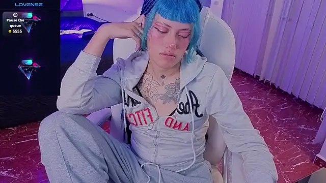 _sharlotte777 webcam