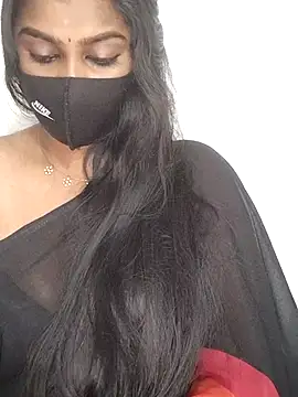 Tamil_Azhaghi webcam