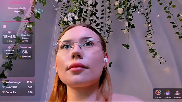 Tina_Walker webcam