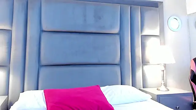 GabyMoreau webcam