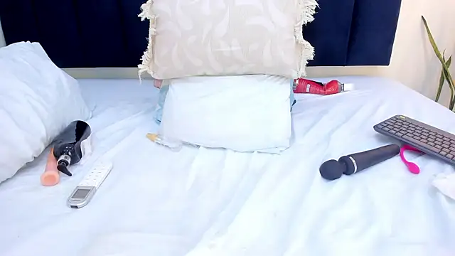 mayaevansmg - Mayaevansmg's free webcam - UK Sex Cams