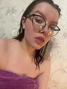 TrishaMoons webcam