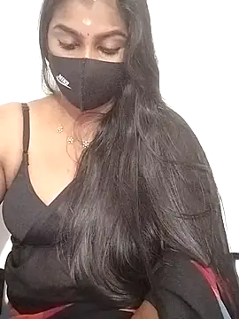 Tamil_Azhaghi webcam