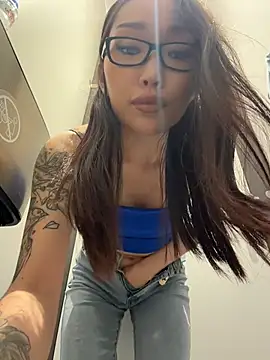trytomakememoam webcam