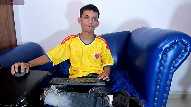 littlecum18