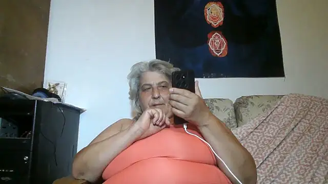 ExquisiteMature webcam