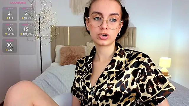 Real_cutie1 live cam on StripChat