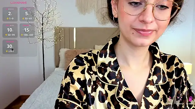 Real_cutie1 webcam