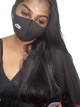 Tamil_Azhaghi webcam